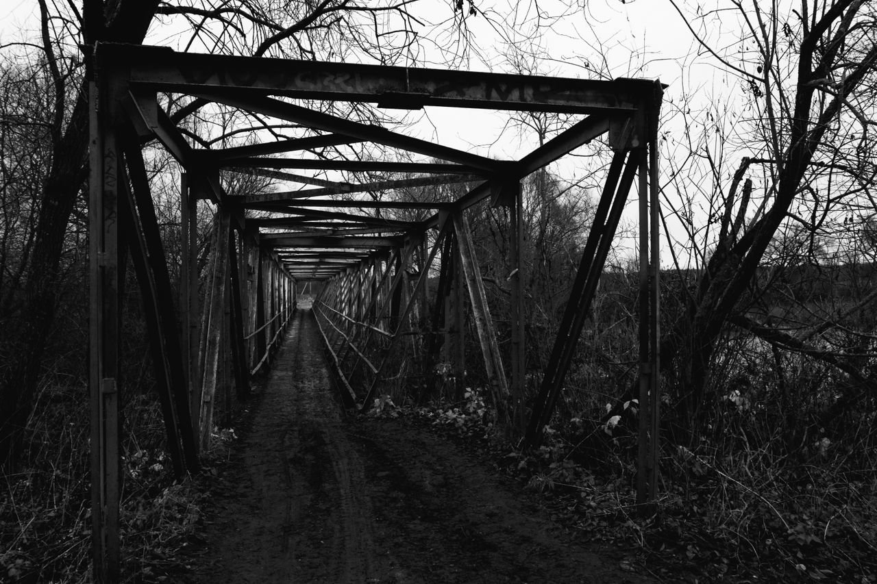 old steel bridge in black and white